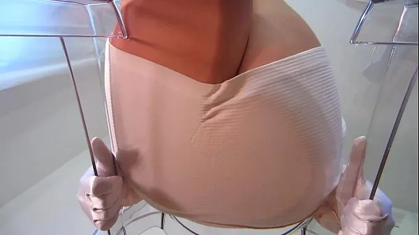 Dominant hypno Diva teases in pantyhose and gloves انرجی کلپس دیکھیں