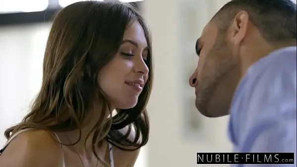 Tonton NubileFilms - Girlfriend Cheats And Squirts On Cock Klip tenaga