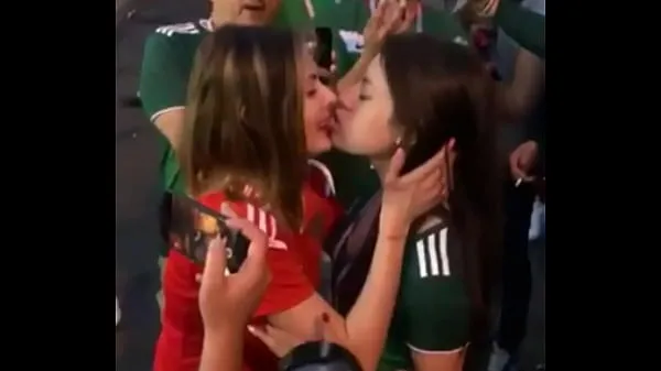 观看Russia vs Mexico | Best Football Match Ever个能量剪辑