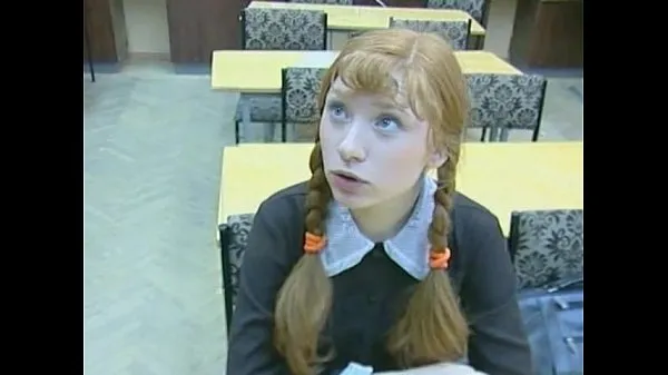 Посмотрите Русская школьницаэнергетические клипы