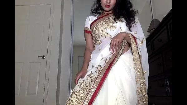 Guarda Solo zia indossa un costume indiano con Tika che si spoglia lentamente mostrando spettacoli di figaclip energetici