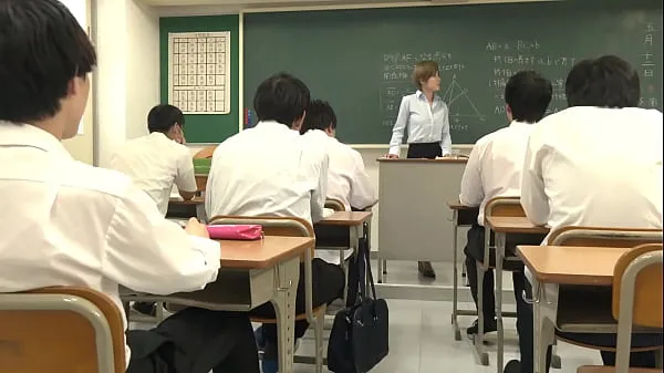 Посмотрите Замужняя учительница, которая промокает 10 раз в классе диплом, который не может произнести голос Мио Кимишимаэнергетические клипы