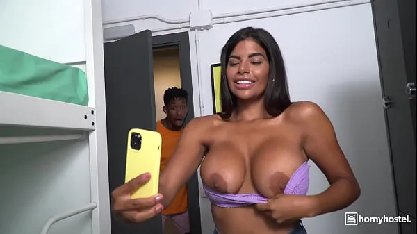 观看HORNYHOSTEL - (Sheila Ortega, Jesus Reyes) - Huge Tits Venezuela Babe Caught Naked By A Big Black Cock Preview Video个能量剪辑