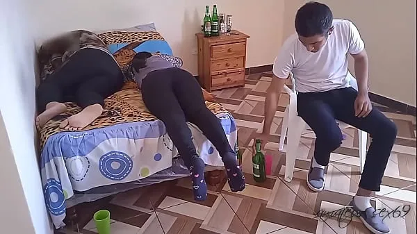 Pozrite si the best action movie part 2: after arriving home with my wife's cuckold and her friend we fucked to have a good time while my wife can't see us energetické klipy