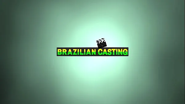 Assista a Mas uma novata estreando Brazilian Casting muita safadinha essa atriz clipes de energia