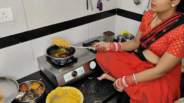 Watch Komal was making namkeen on Diwali; brother-in-law took it to sister-in-law energy Clips